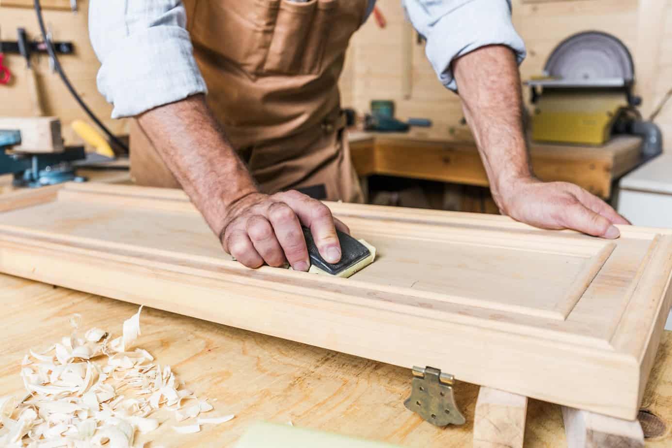 7 Steps to Become a Woodworker and Make Money in 2024
