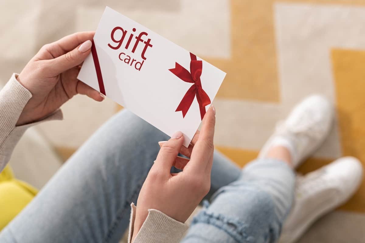 10 Legit Ways to Get Free $500 Gift Cards [#4 is FUN]